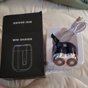 Mini Shaver - Black and Silver Travel